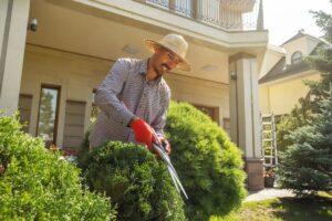 Tahoe Handyman Smiling Landscaping handyman in Kings Beach, California